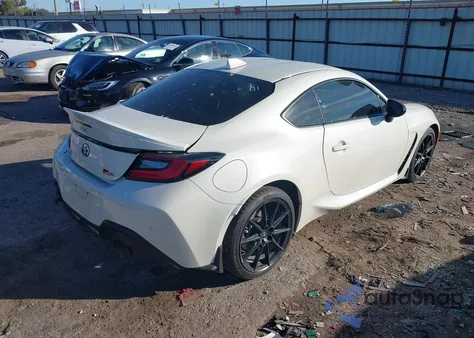 2023 Toyota Gr86 Premium из США, поврежденный, VIN JF1ZNBF18P8762935